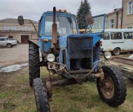 Трактор МТЗ-80Л, год выпуска: 1989, цвет синий.